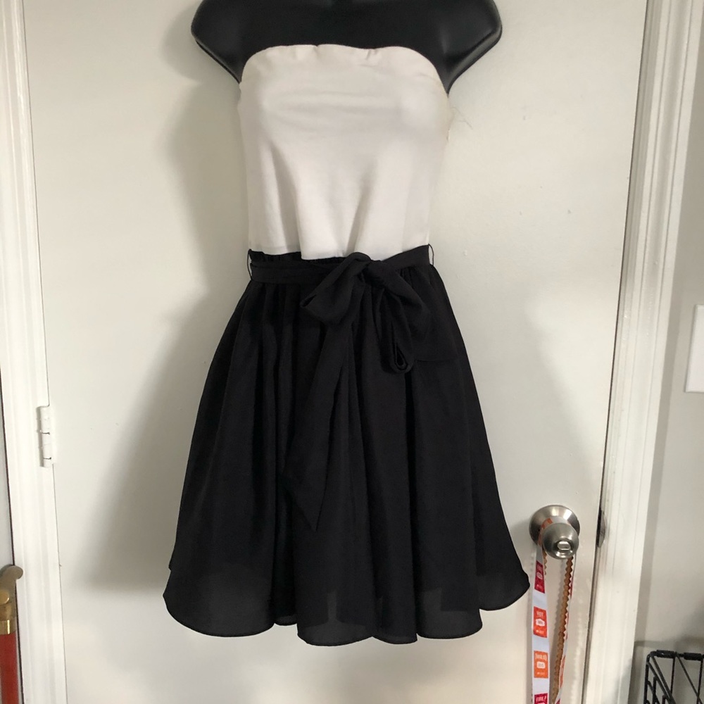 3 for $15 Express strapless dress - size 8